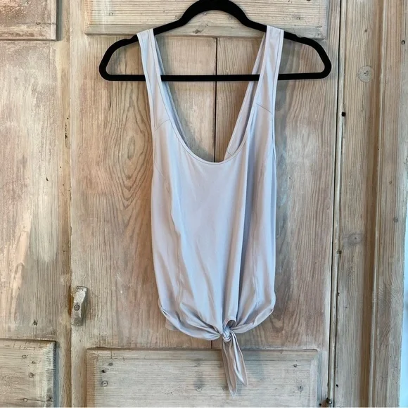 Lululemon Athletica Grey Call it a Tie Tank Top Shirt Women’s size 10 - Picture 3 of 7